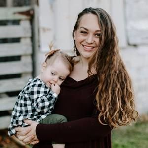 Meet your Posher, Hayley